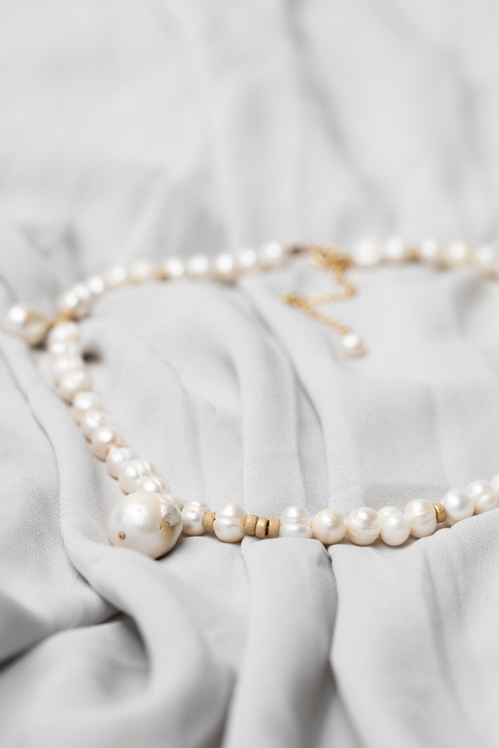 Chain for HER - PEARL NECKLACE